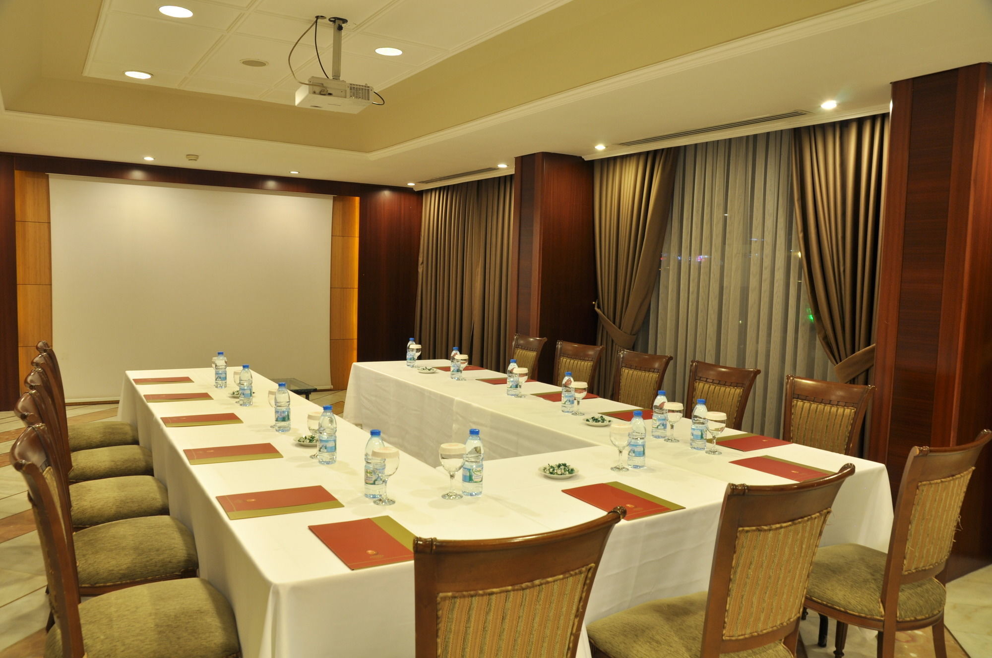 Altinel & Convention Center 5* Ankara