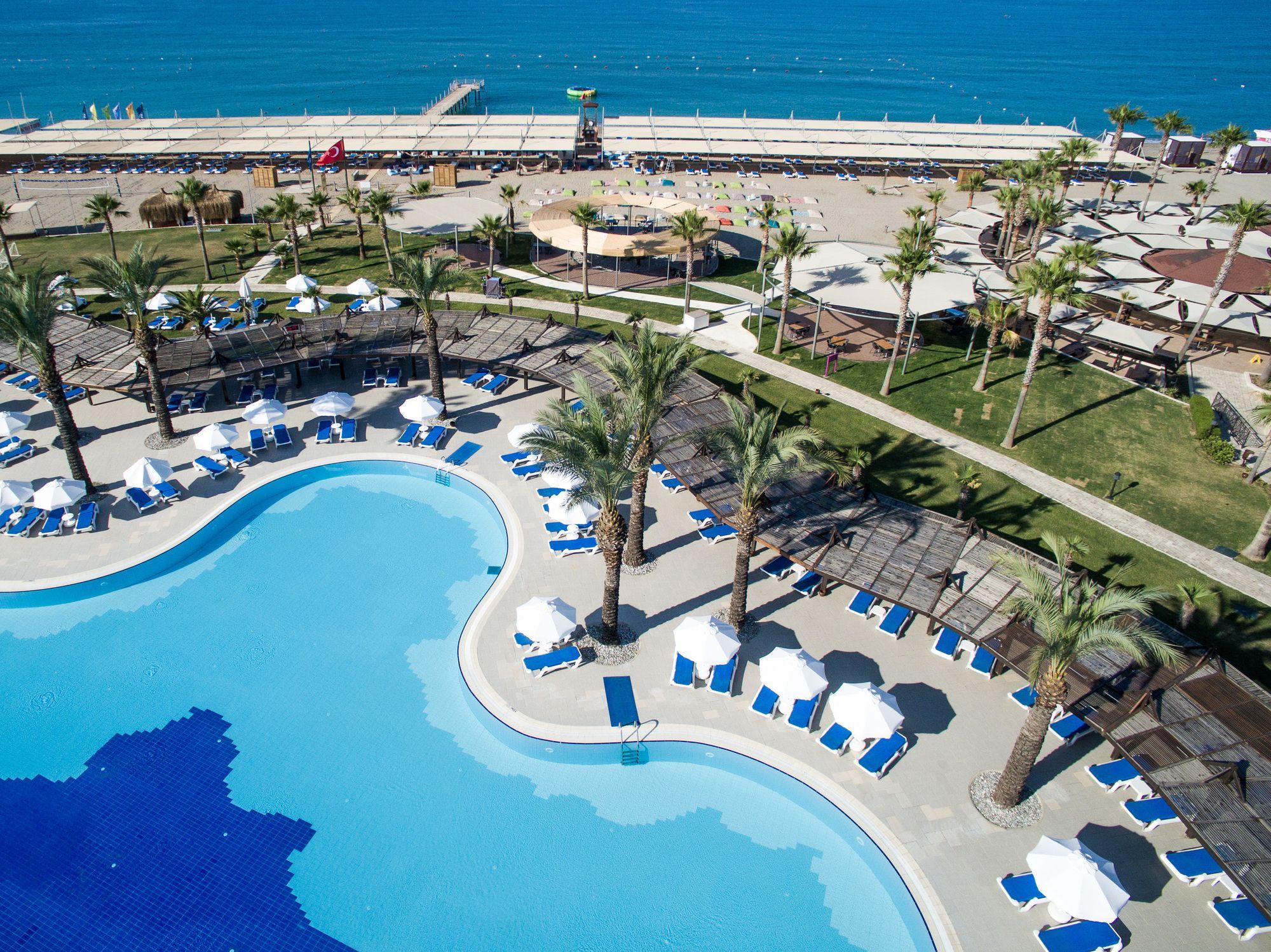 Tui Blue Palm Garden Resort Side