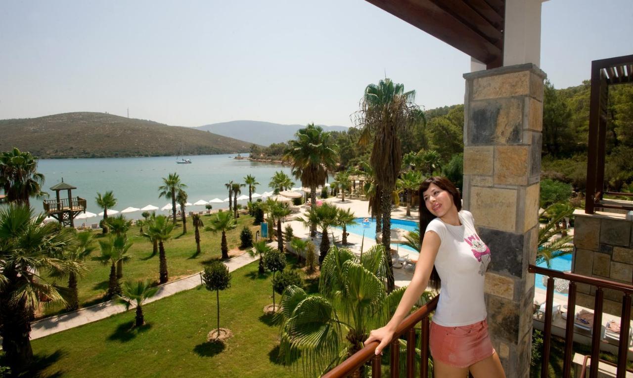 Bay & Guvercinlik (Bodrum)