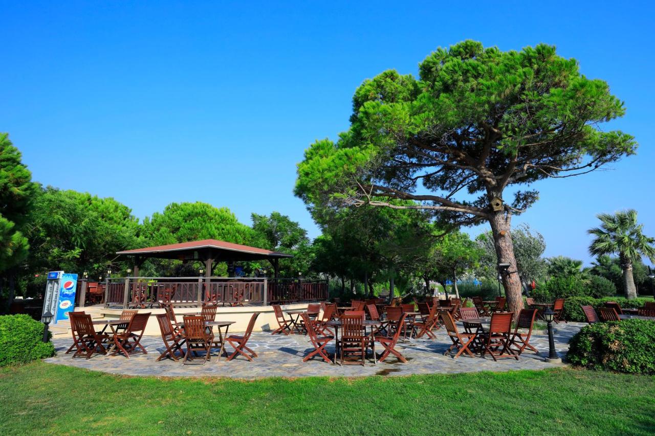 Club Yali & 5*