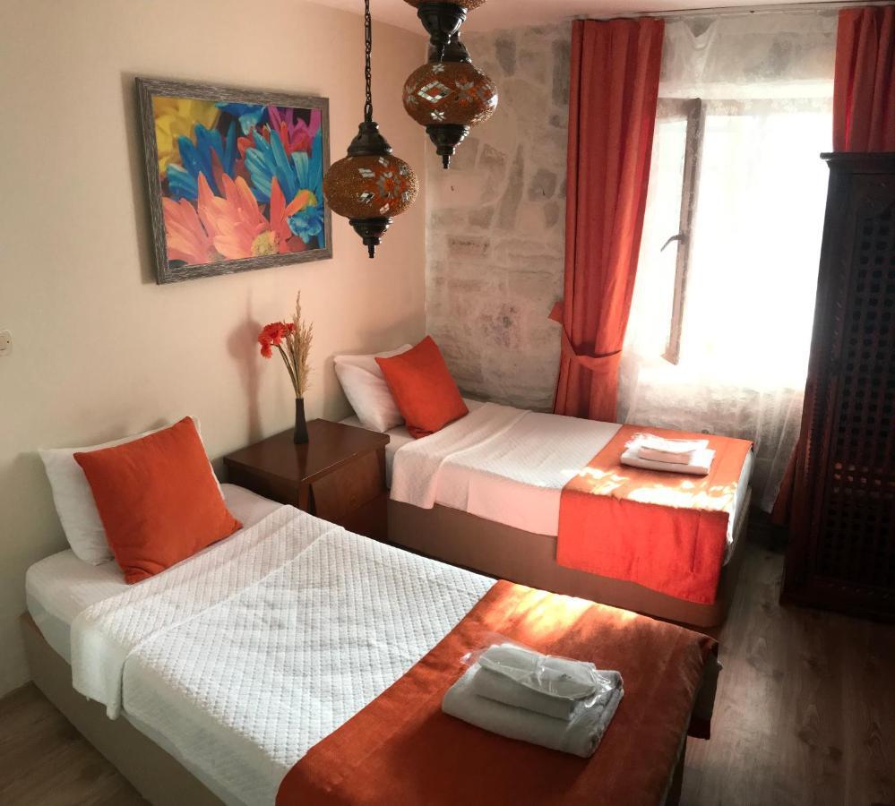 Hotel Antik 2*