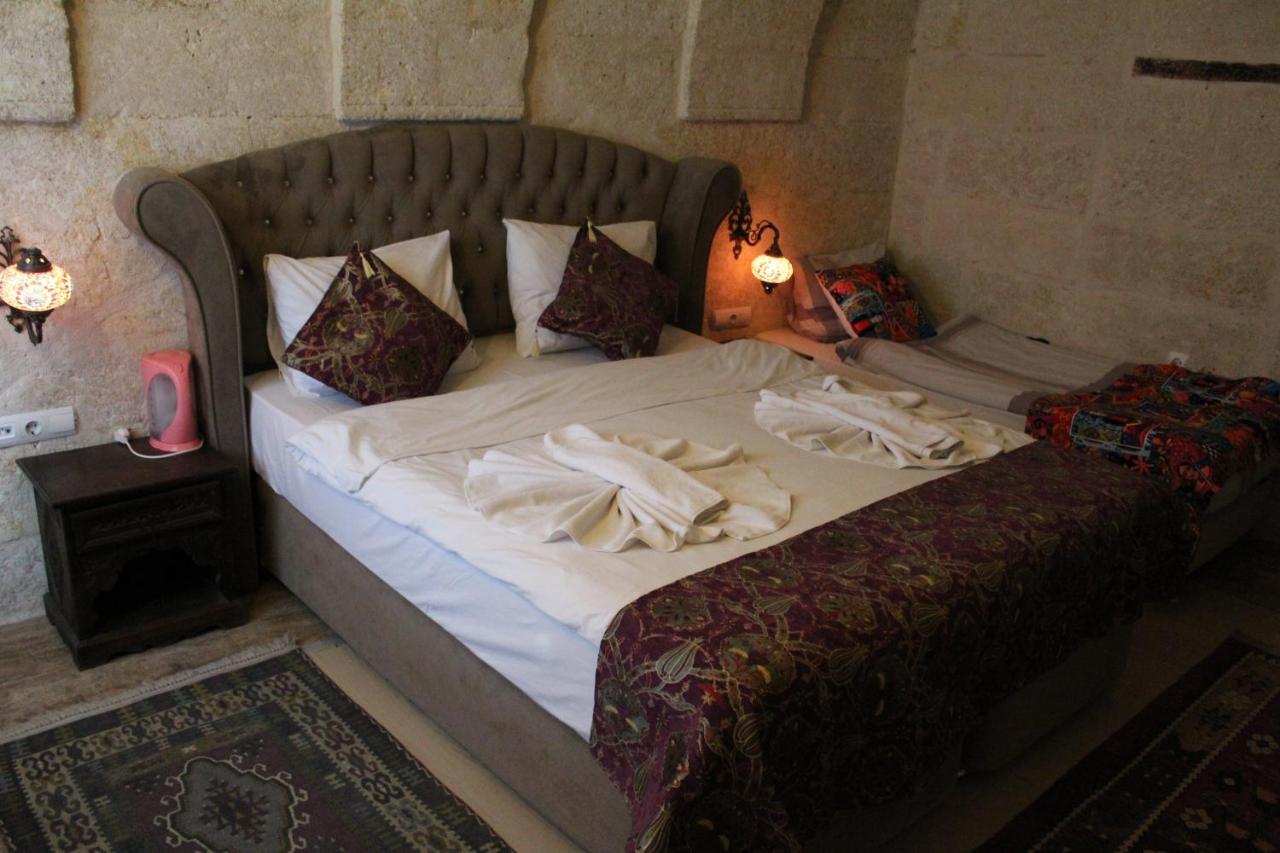 Hotel Sandik Cave