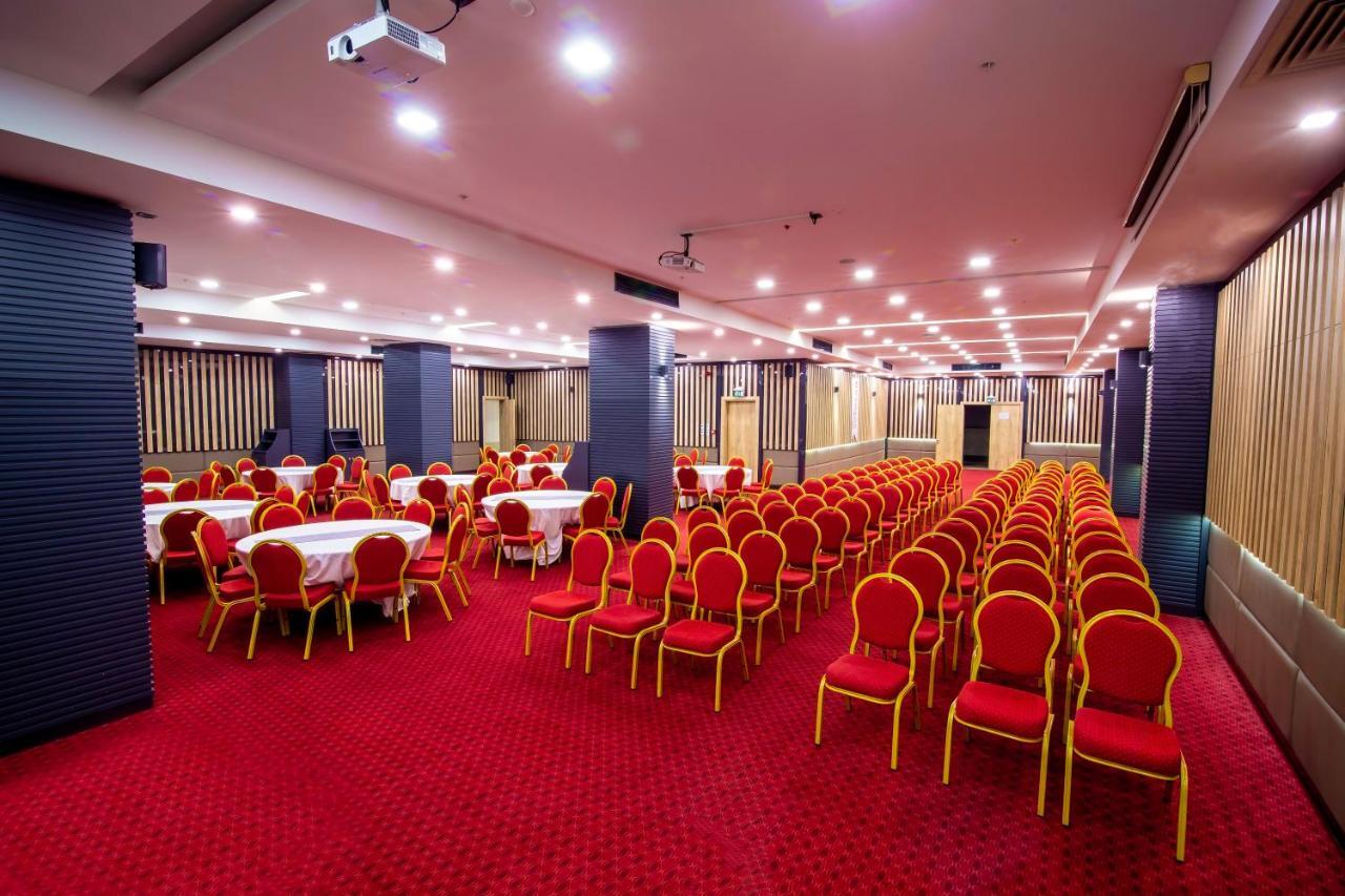 Hotel Ramada Encore By Wyndham 3*
