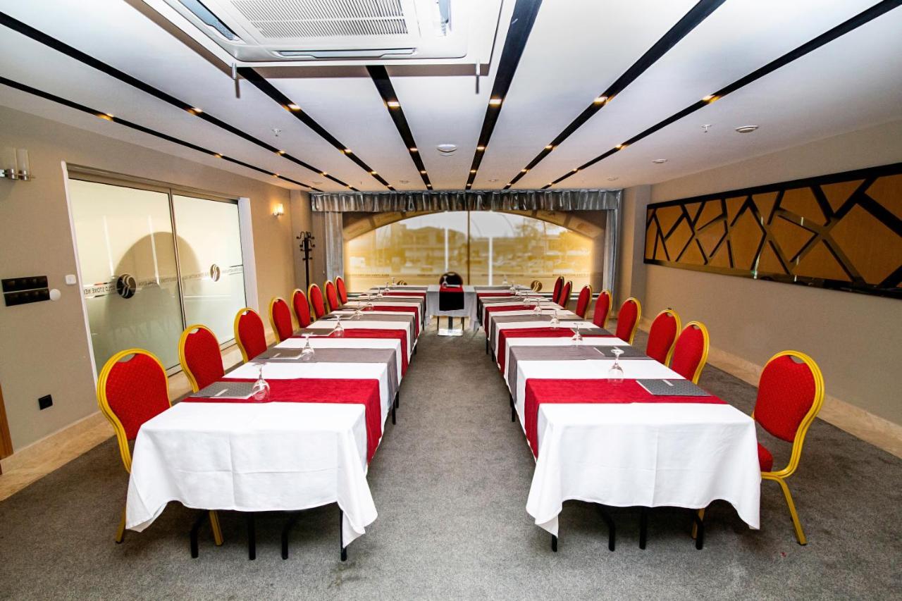 Ramada Encore By Wyndham 3*