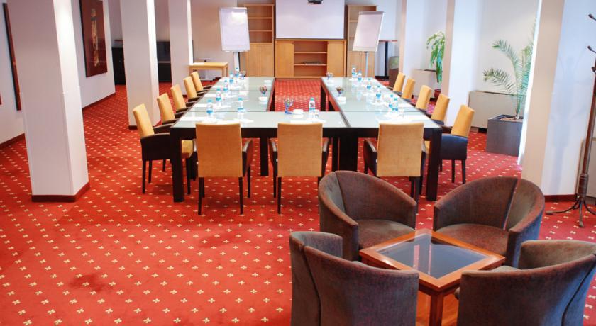 Hotel Atakoey Marina 4*