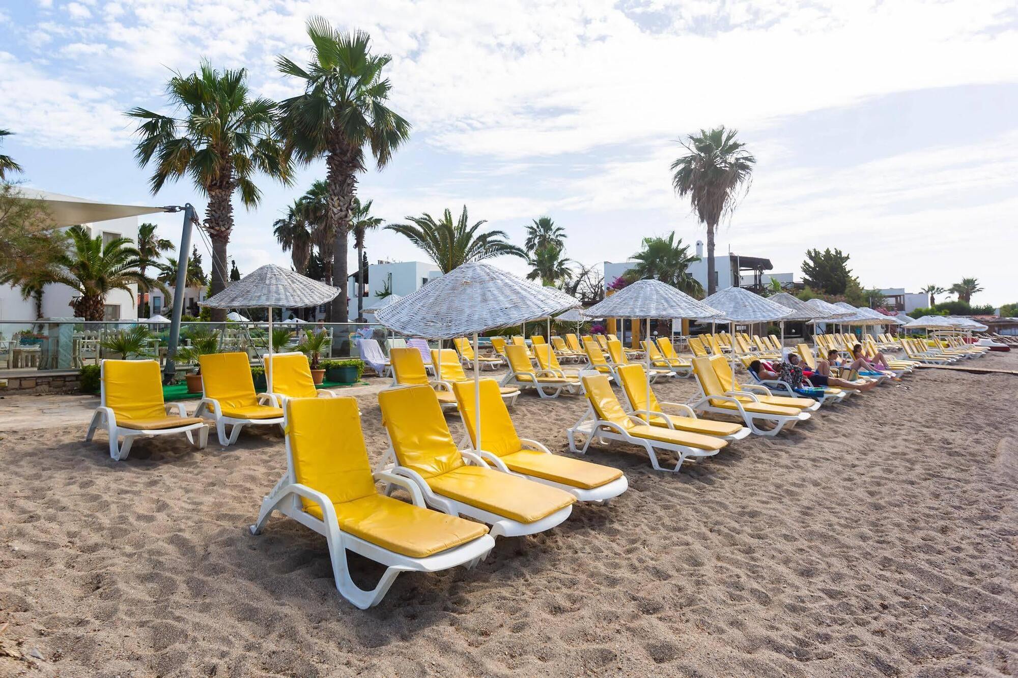 Ladonia Onderhan Hotel 4*