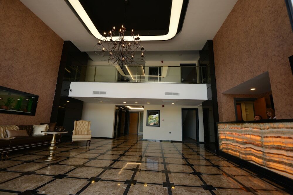 Fier Life Center Hotel 3*