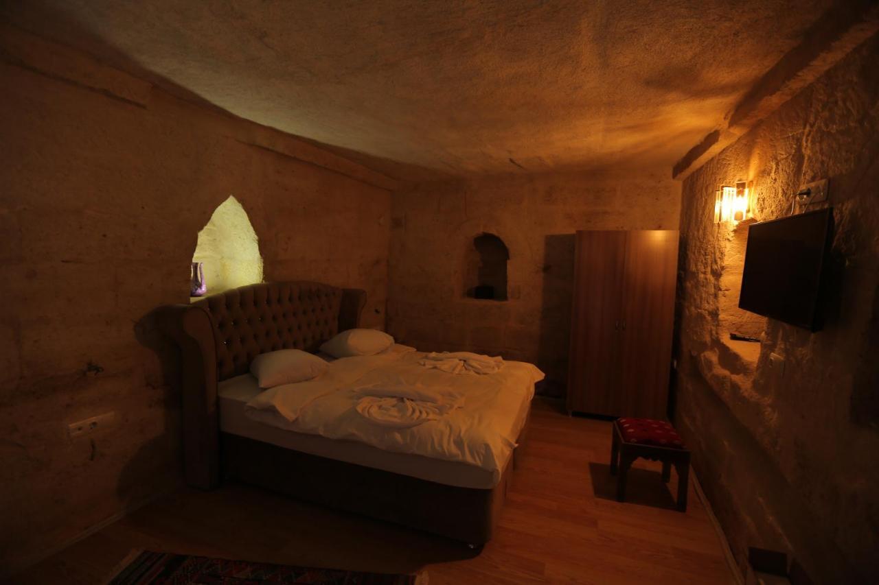 Hotel Sandik Cave
