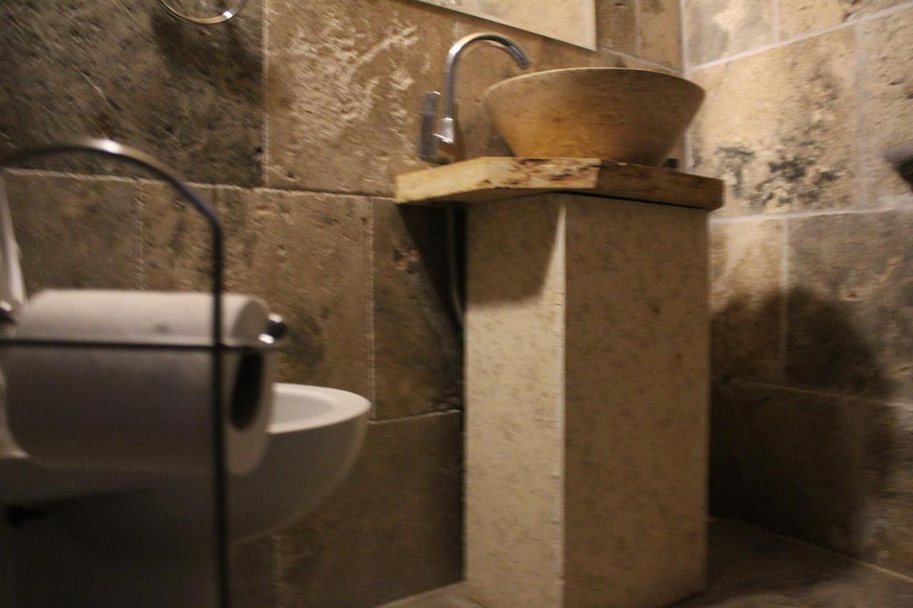 Hotel Sandik Cave