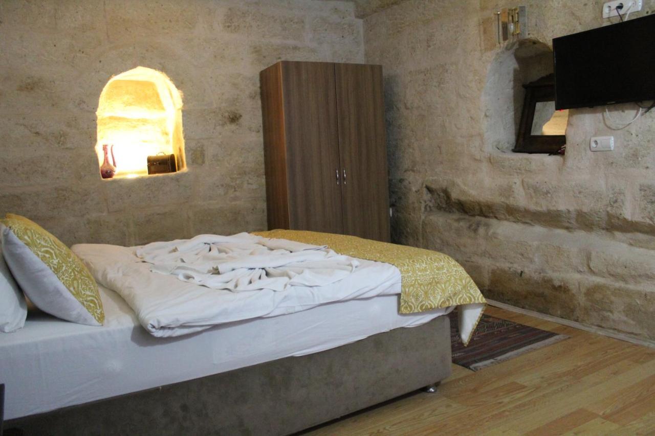 Hotel Sandik Cave