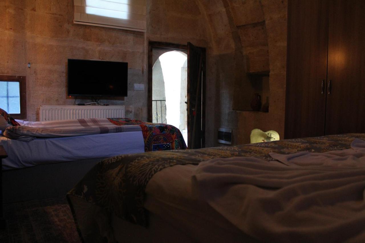 Hotel Sandik Cave