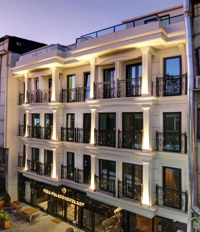 Hotel Pell Palace &