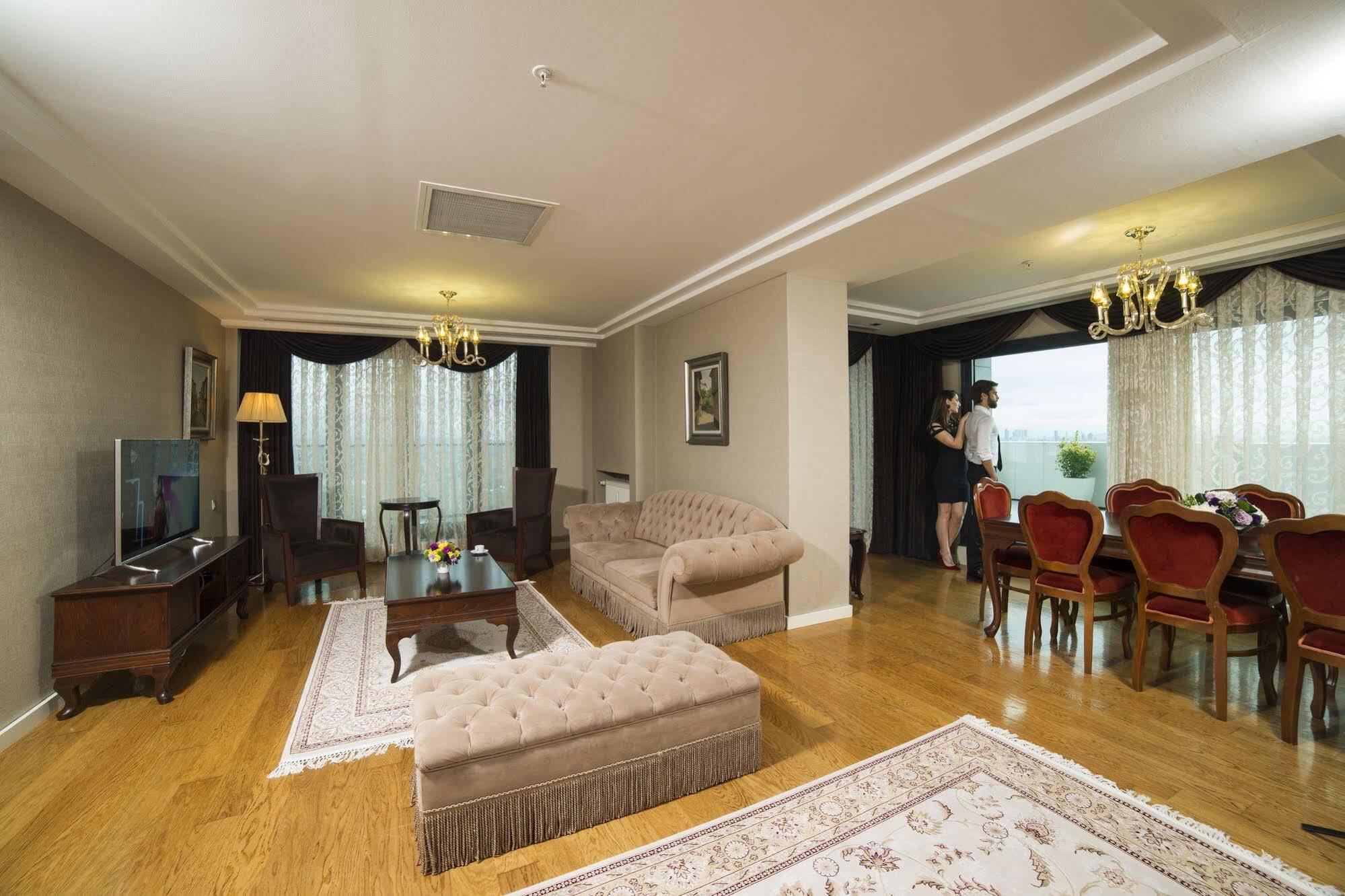 Radisson Residences Avrupa Tem Istanbul
