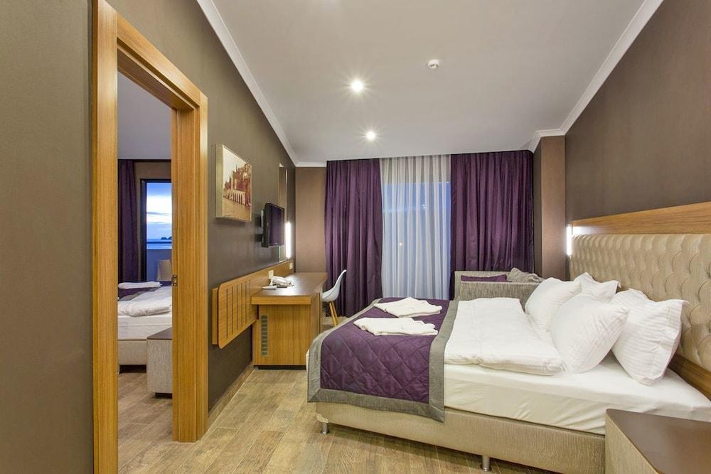 Michell (adults Only) Alanya