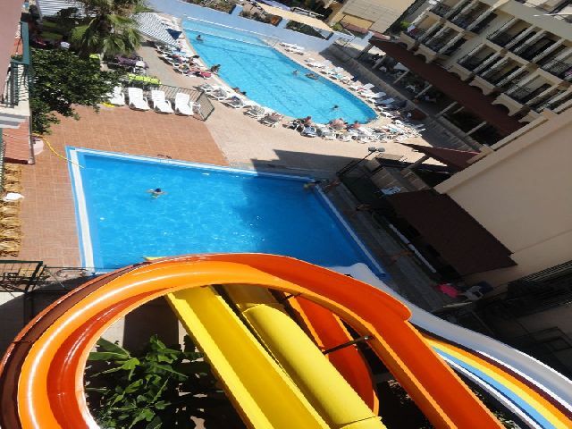 Hotel Club Chicago 2*