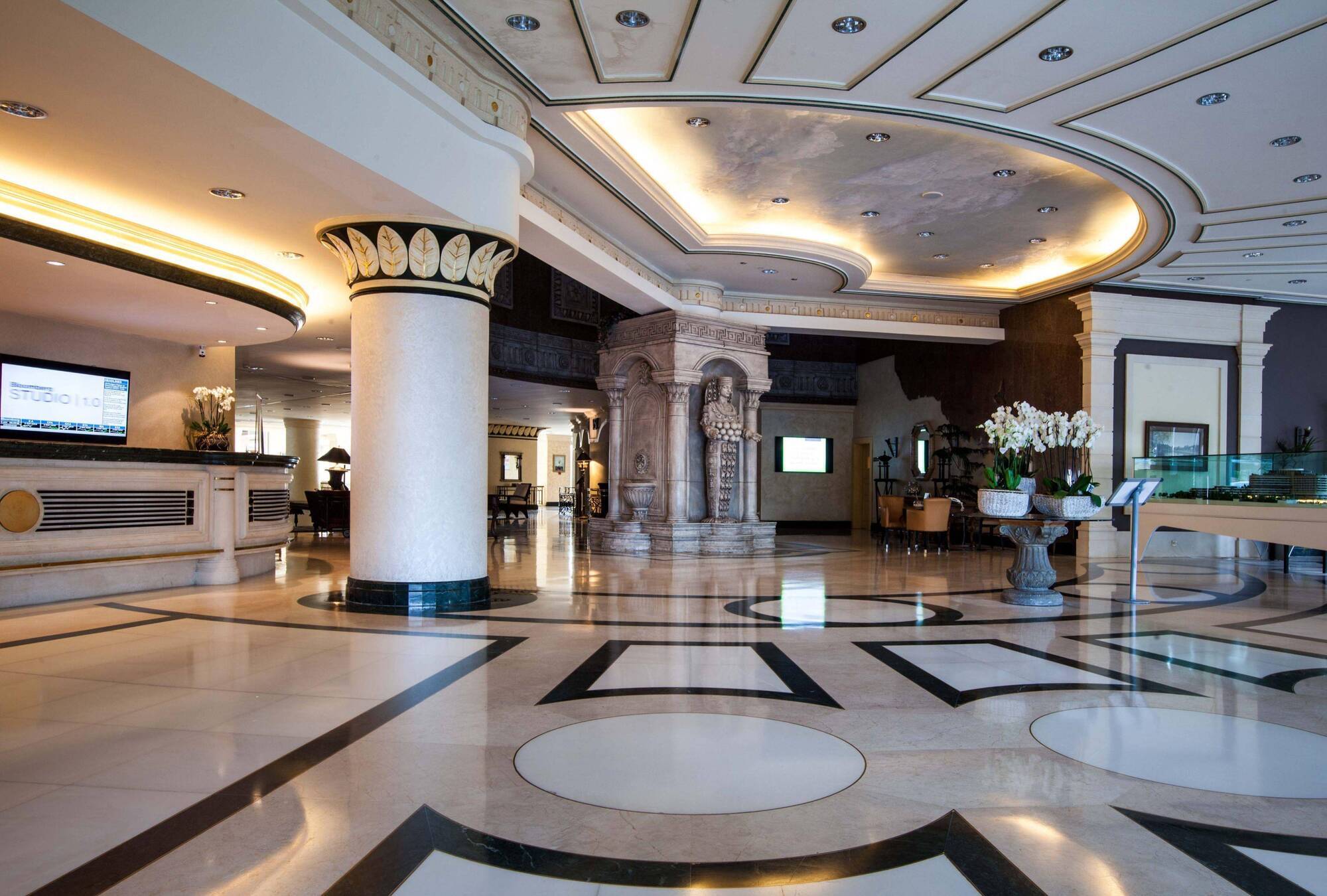 Swissotel And 5* Cesme
