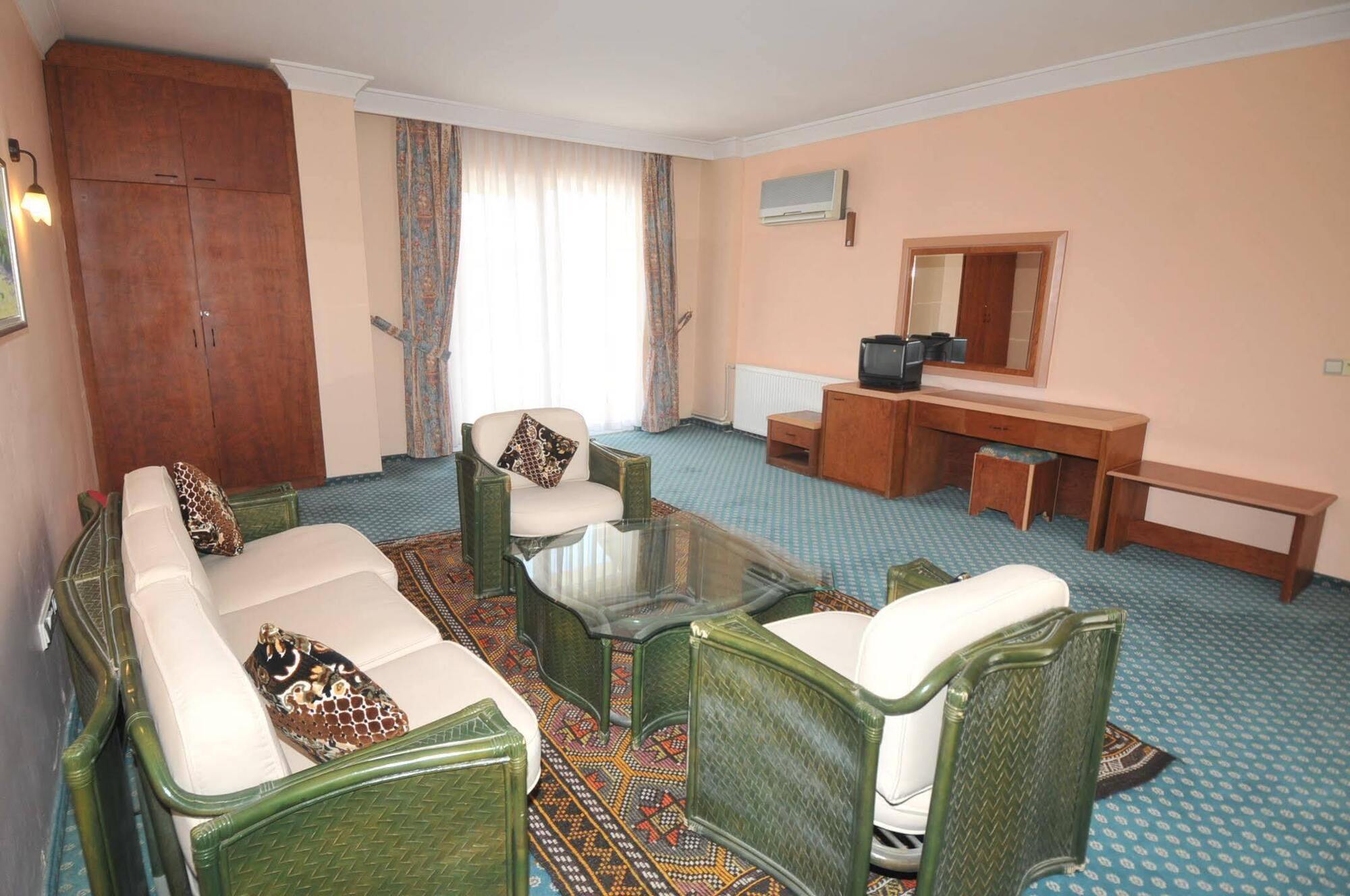 Lycus Hotel Karahayit (Pamukkale)