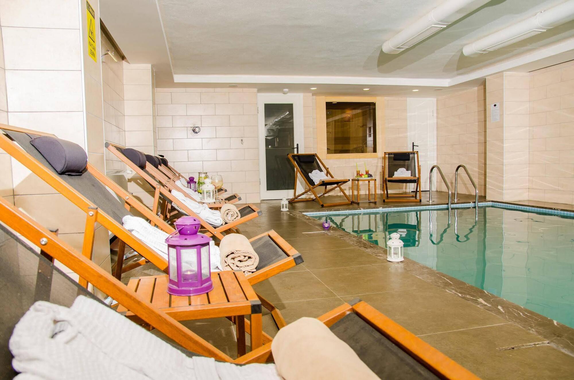 Hotel Assos Oleas 4*