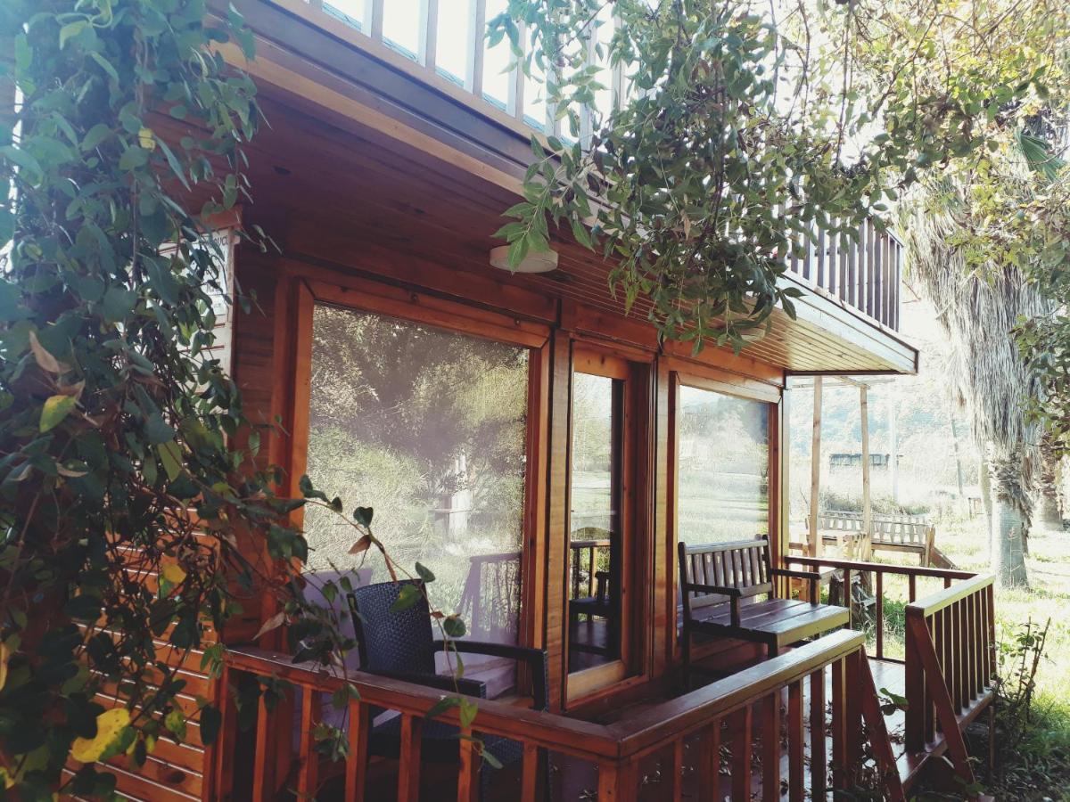 Otantik Tas Ev Bed & Breakfast