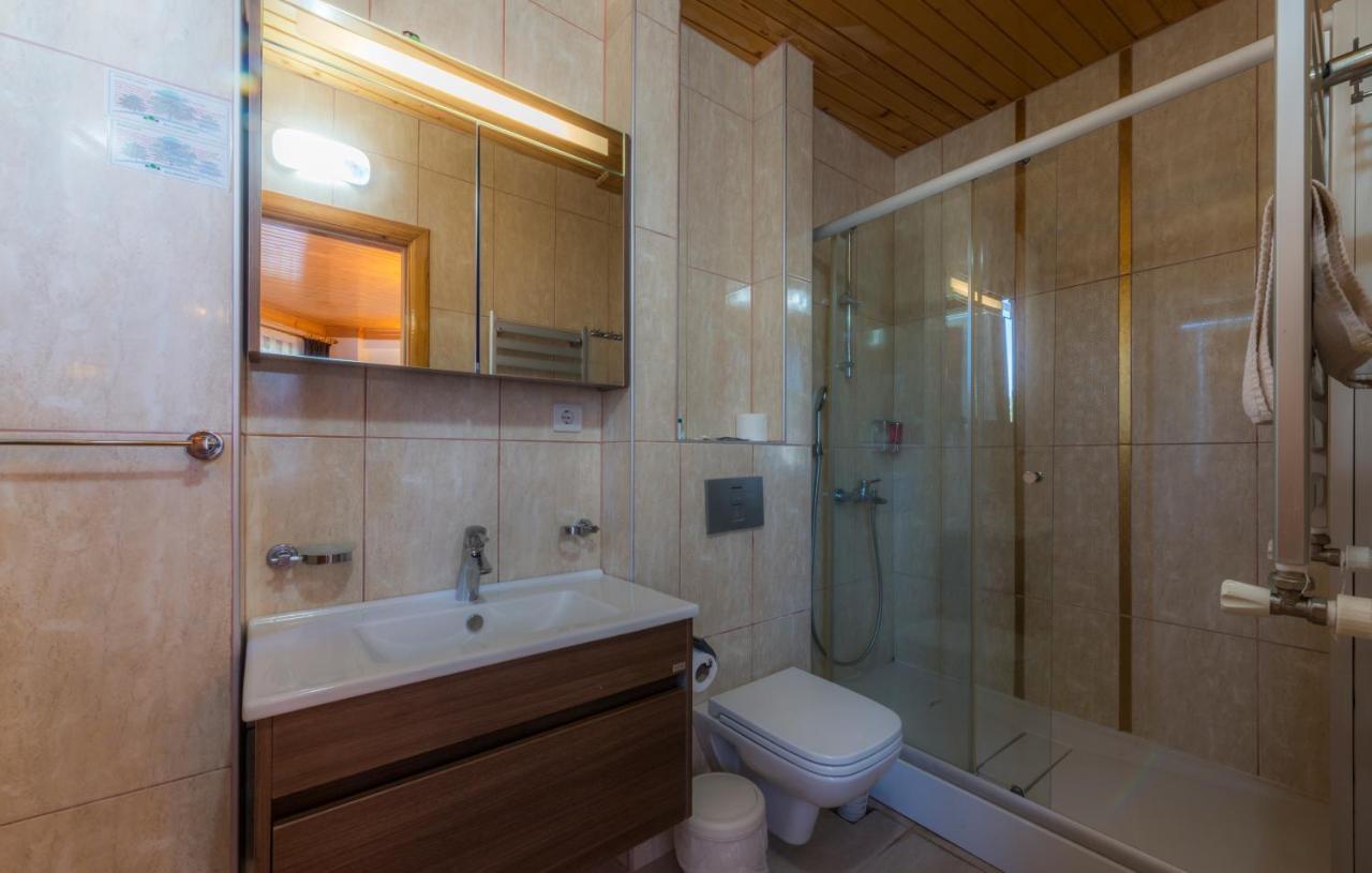 Assos Kayalar Terrace Sazli