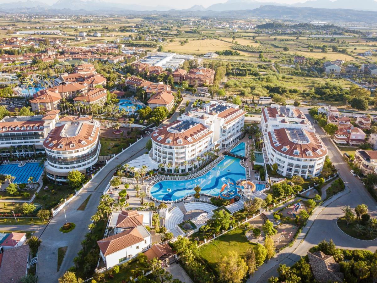 Alba Queen Resort Side