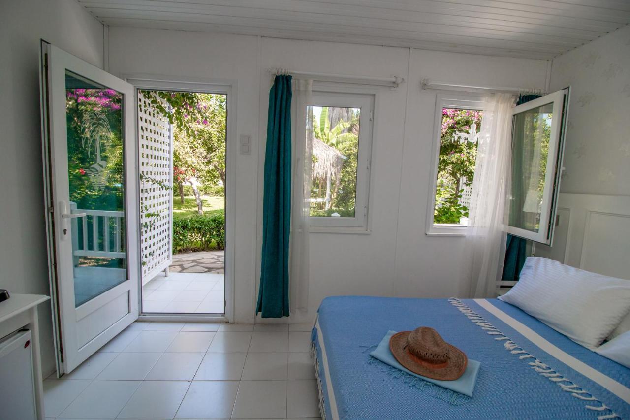 Blue & White Holiday park 3*