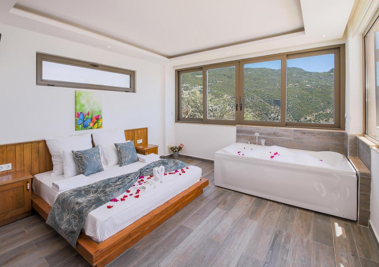 1 Sleeps 2 Honeymoon Isolated Infinity-villa Orkide Villa