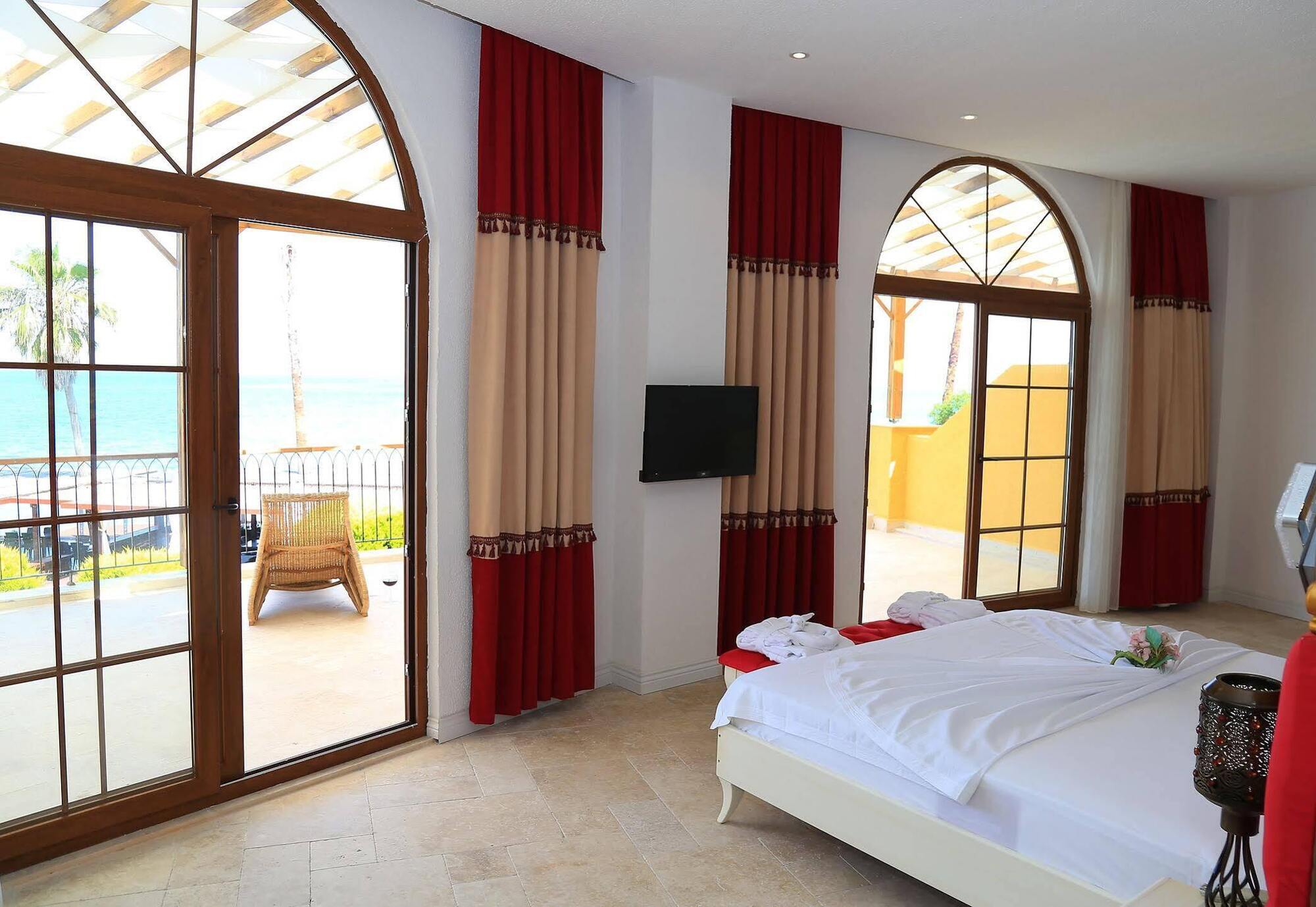 Ceshme Hotel Cesme