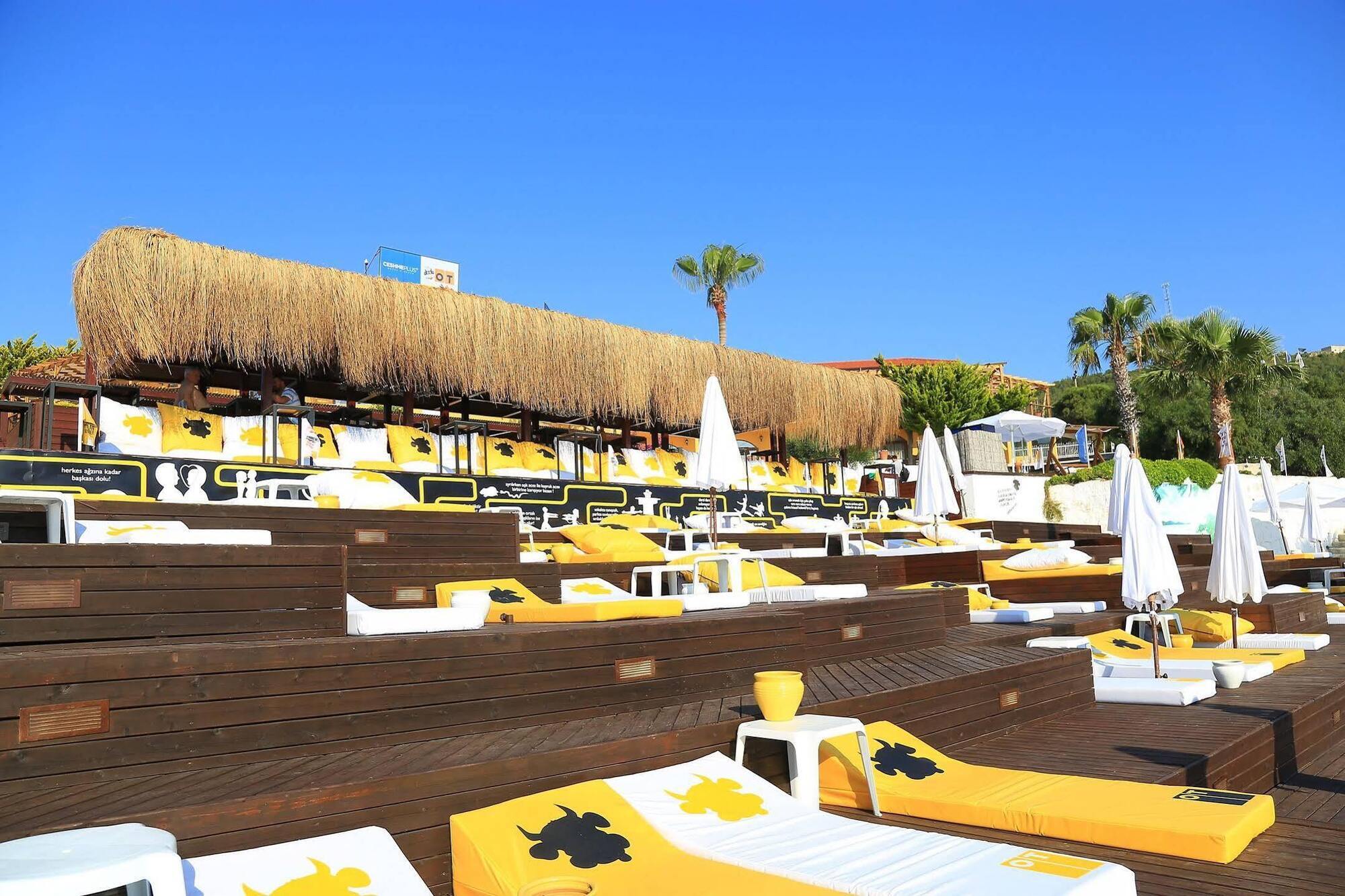 Ceshme Hotel 3*