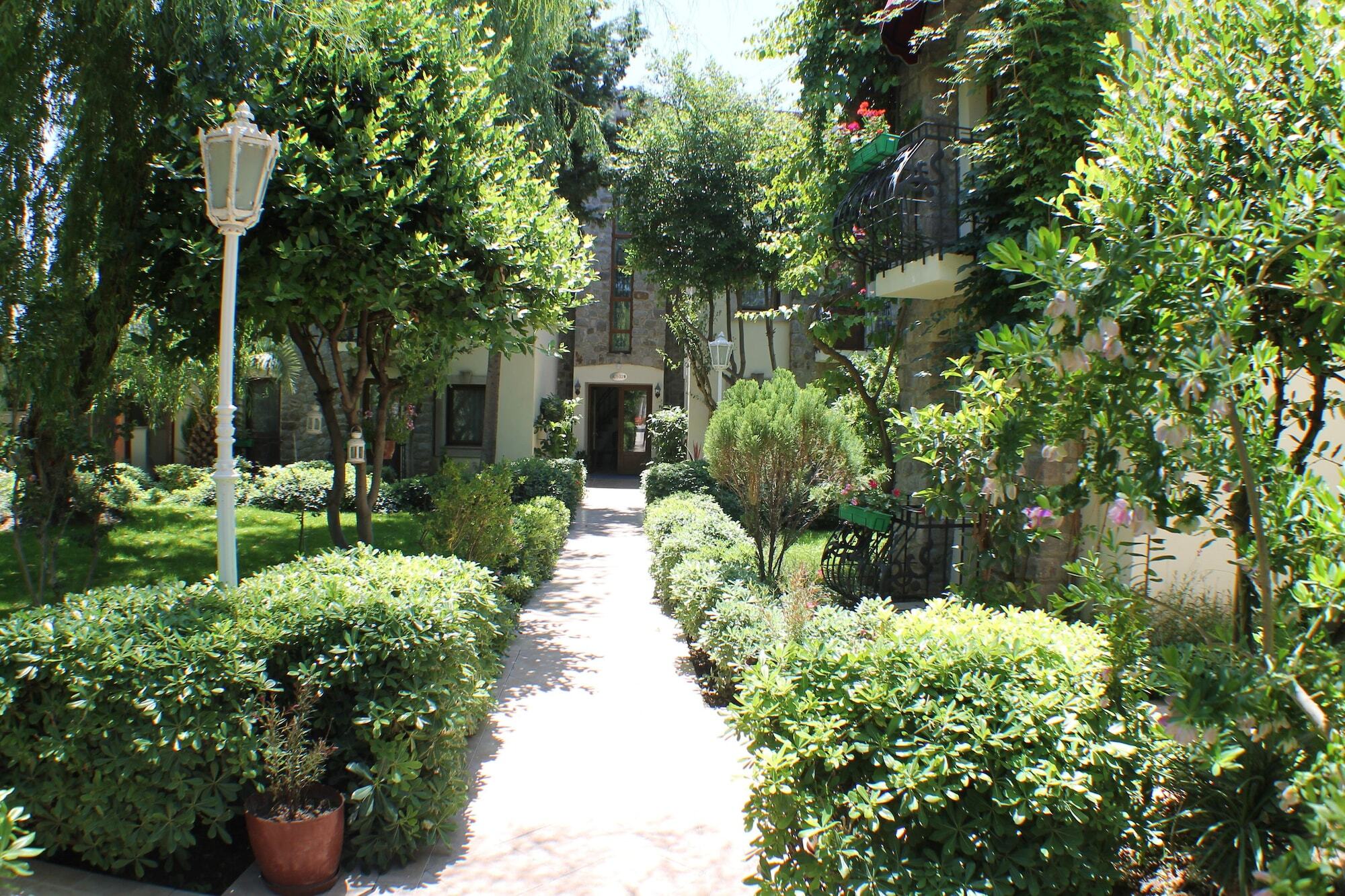 Bella Garden Hotel 4*