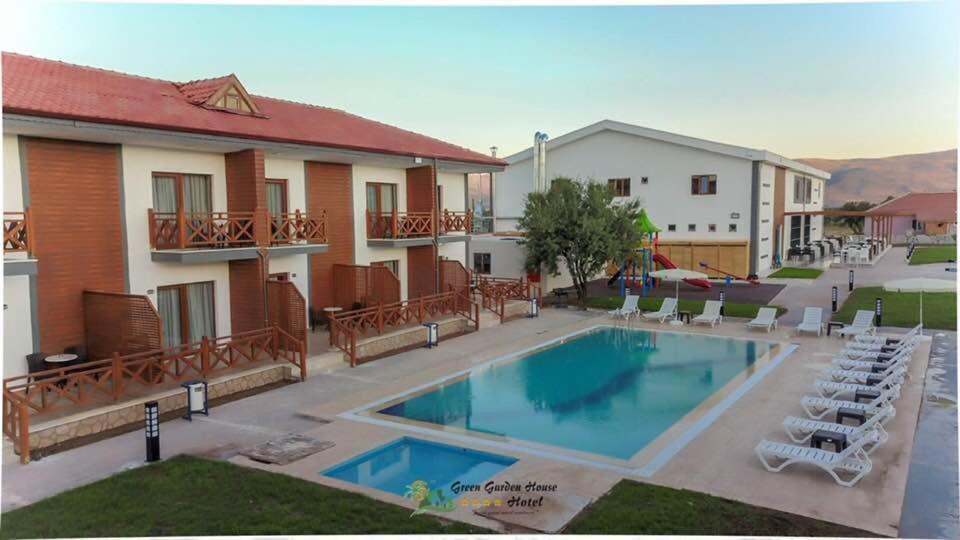 Garden House 4* Tefenni