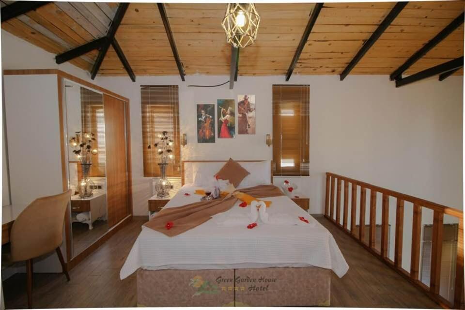 Garden House 4* Tefenni