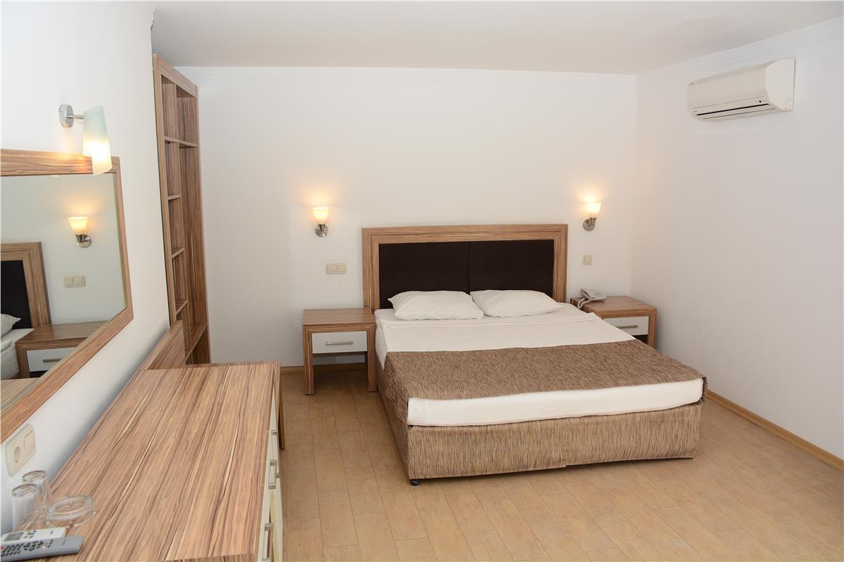 The Garden Hotel 4*