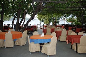 Golmar Hotel