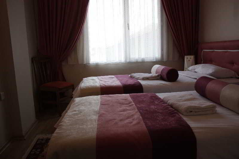 Hanedan Izmir Hotel 2*