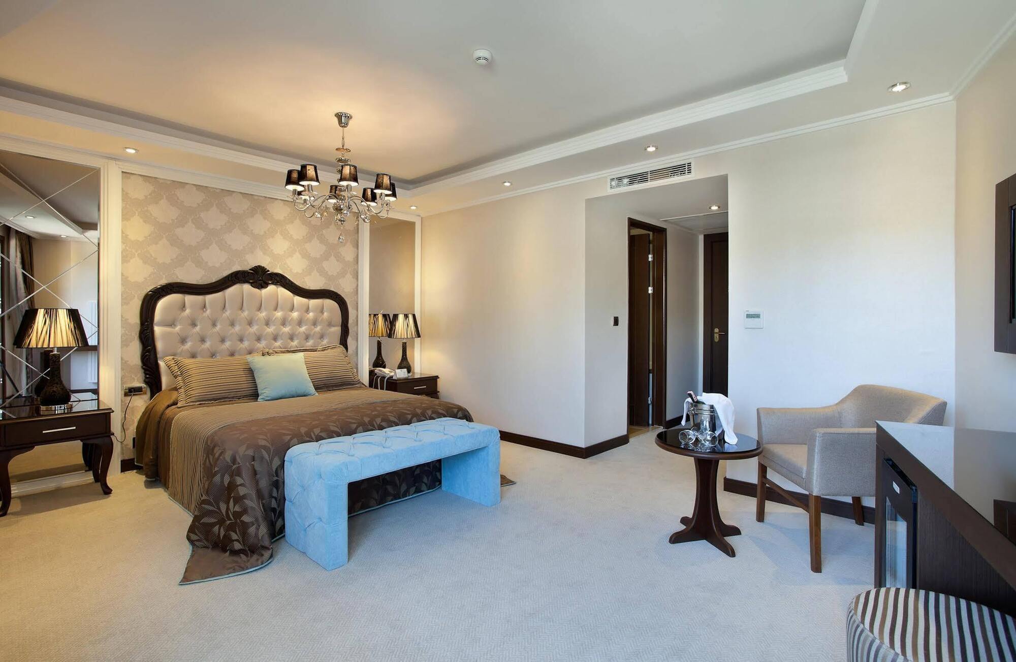 Black Bird Thermal & Hotel 4*