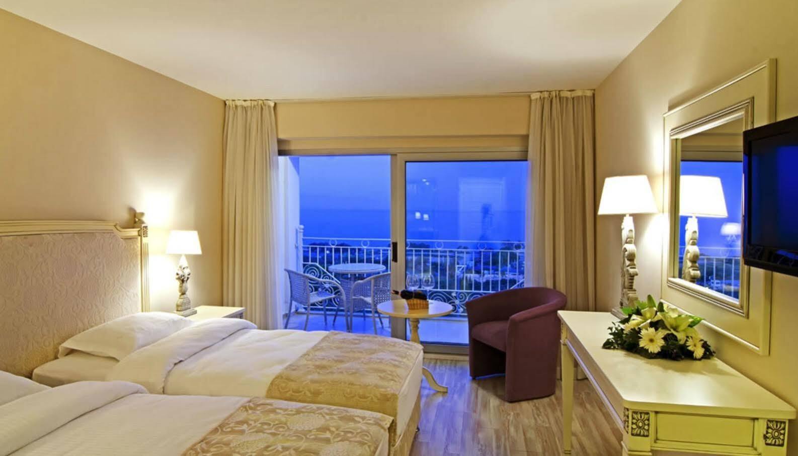 Lavista Boutique & (adults Only) 4*