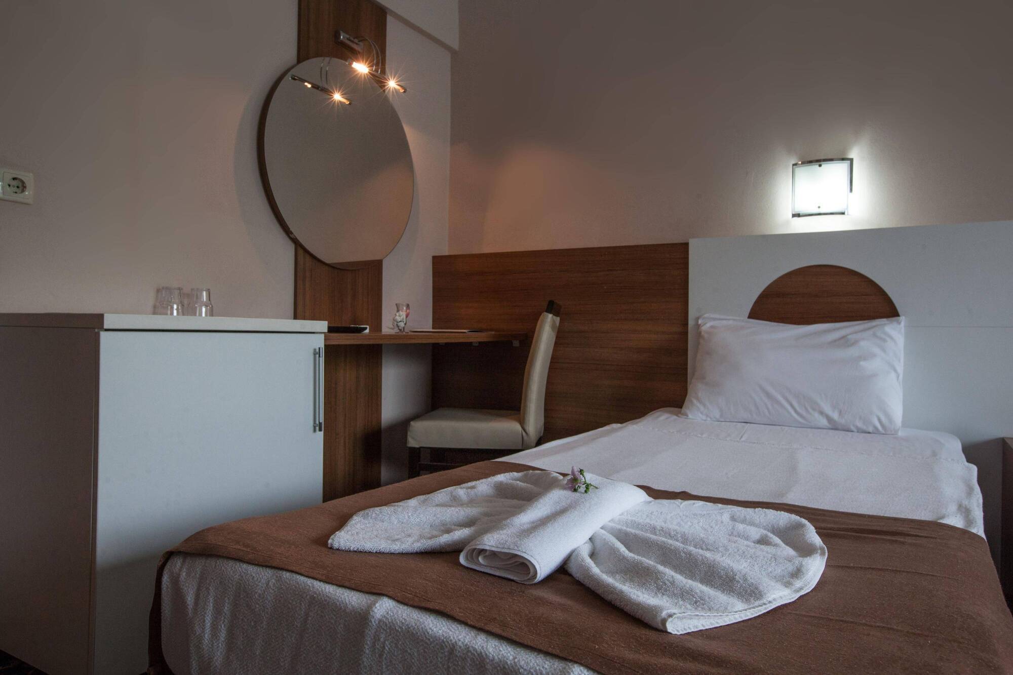 Hotel Monna Roza Garden Kemer