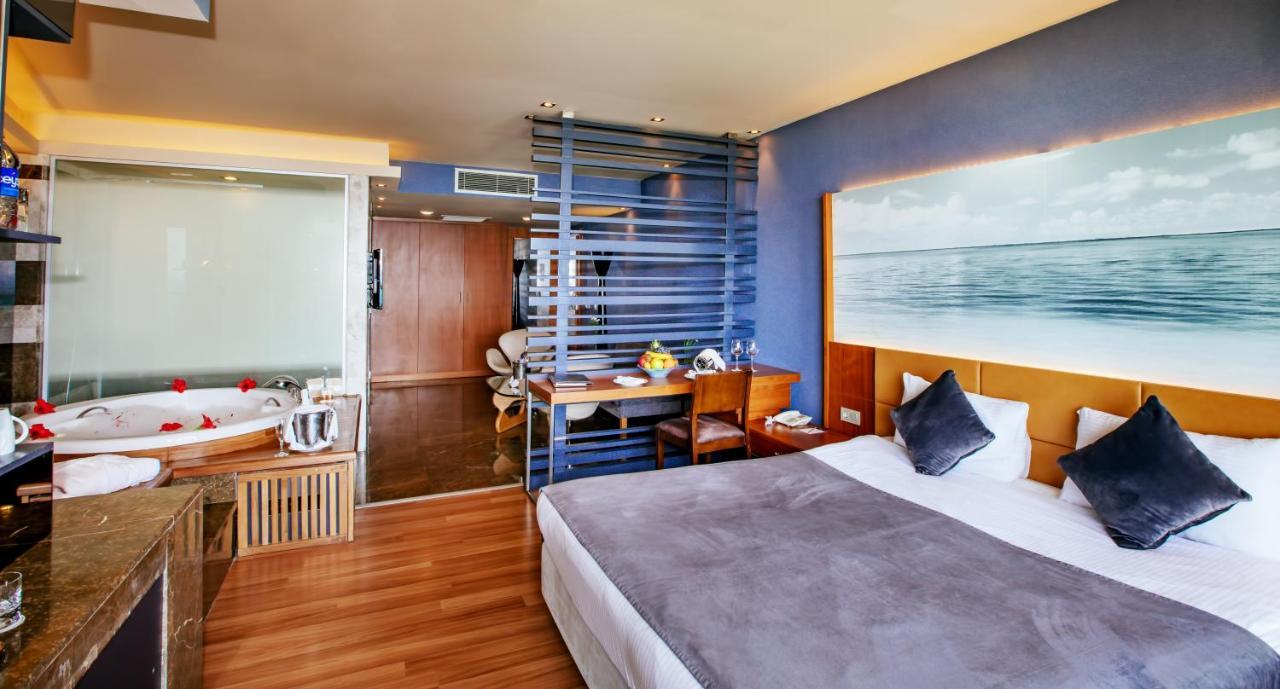 Sherwood Blue - Adults Only Resort