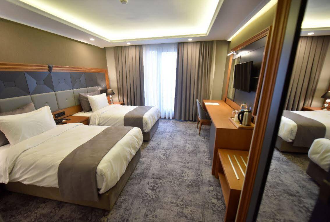 Hotel Four Seven