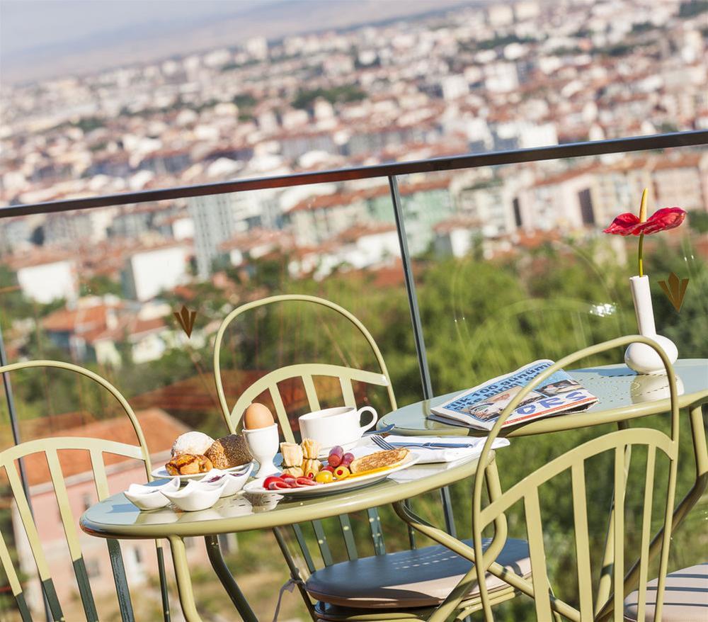Tasigo Hotel 5*