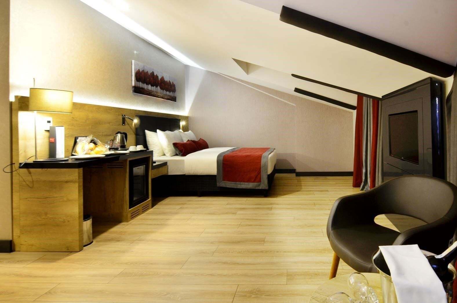 Hotel Ramada Encore By Wyndham 3*