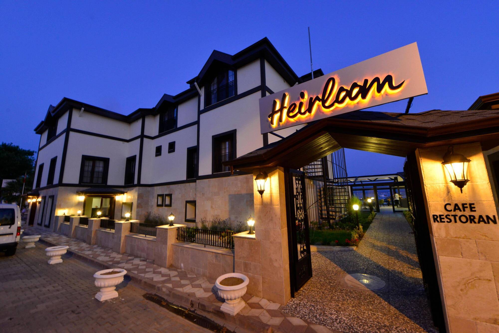 Hotel 23