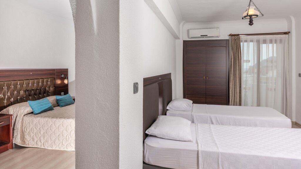Ideal Panorama Hotel
