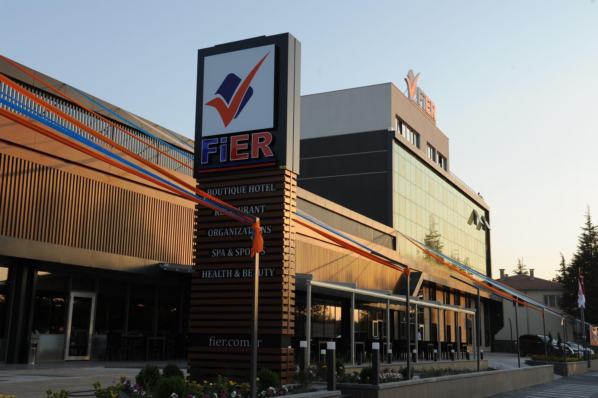Hotel Fier Life Center