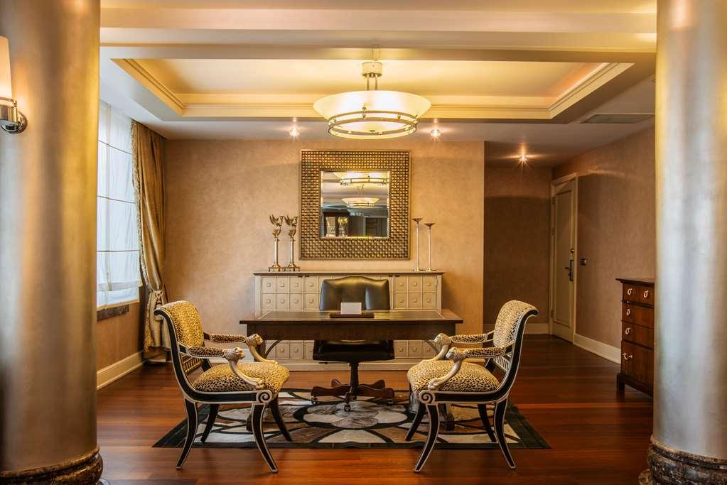Hotel Divan