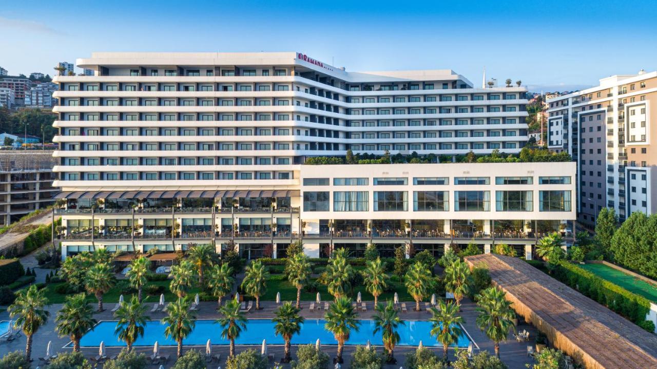 Hotel Ramada Plaza &