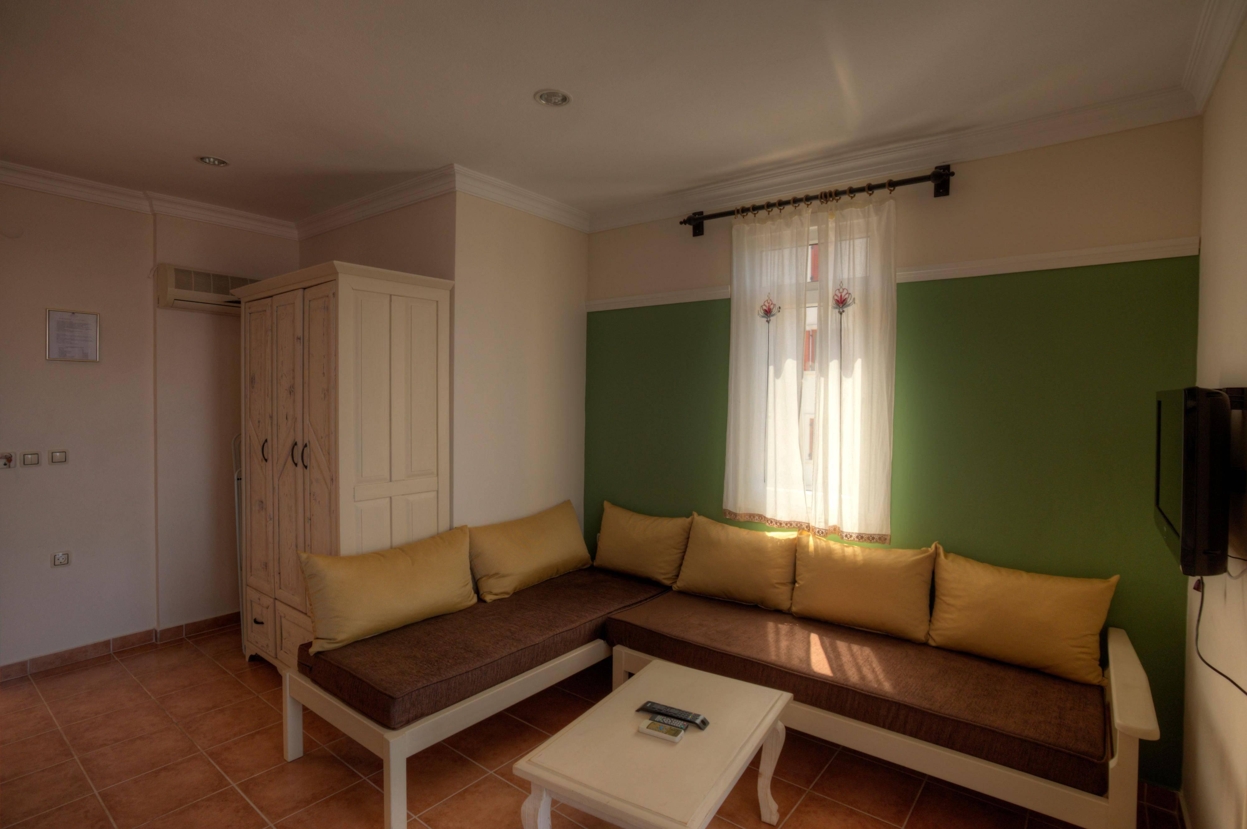 Lantana Aparts Aparthotel