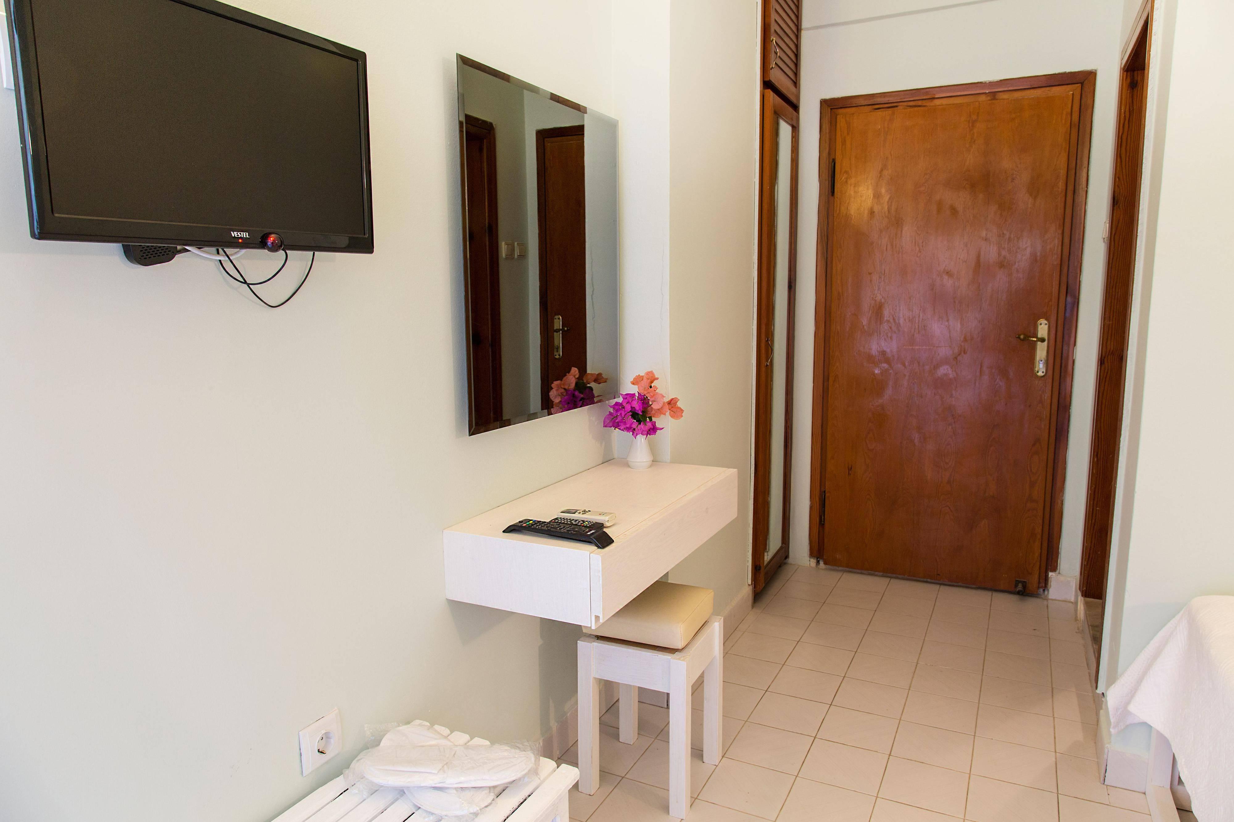 Hotel Club Antiphellos 2*