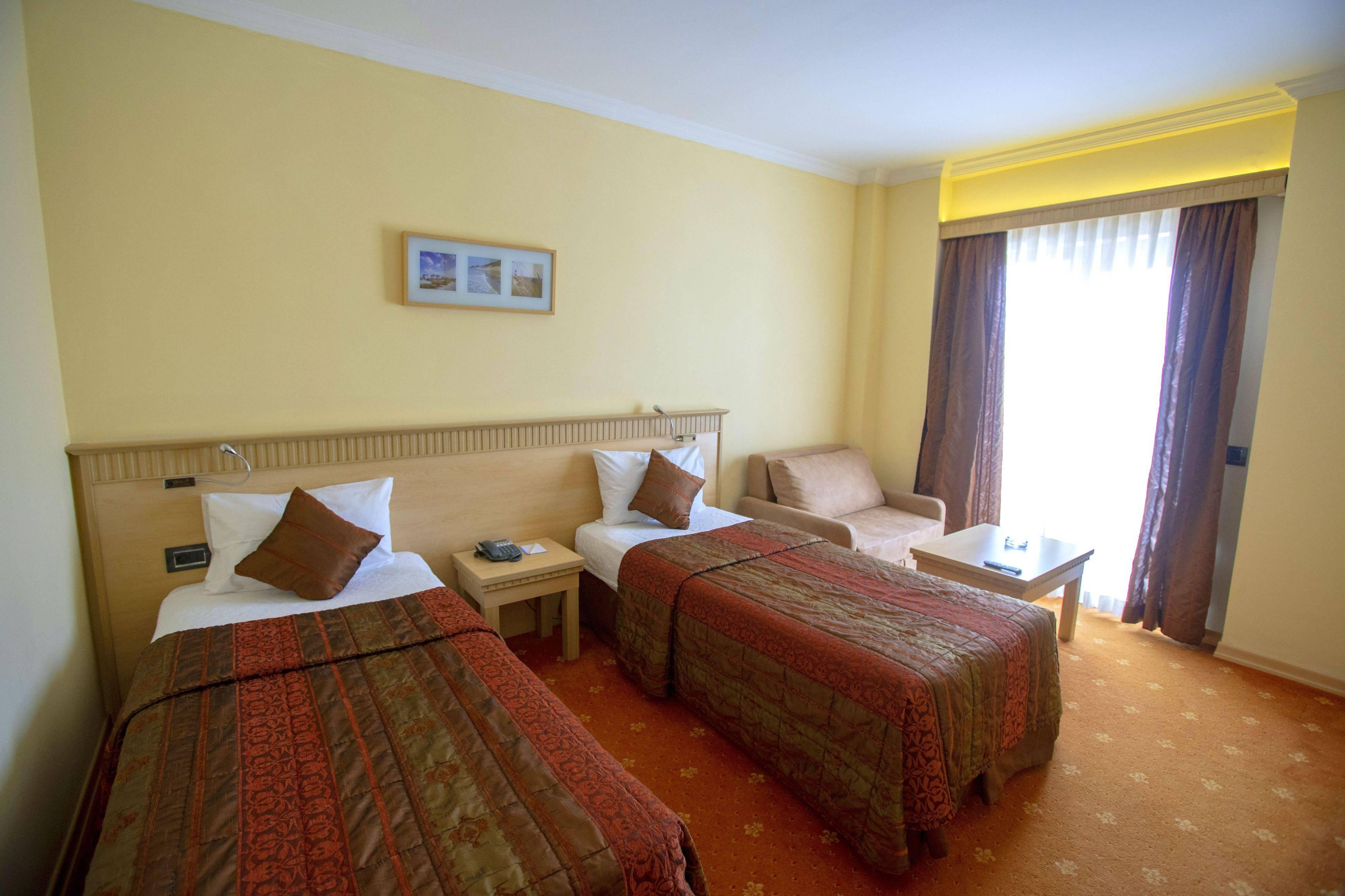 Airport Lykia Thermal &
